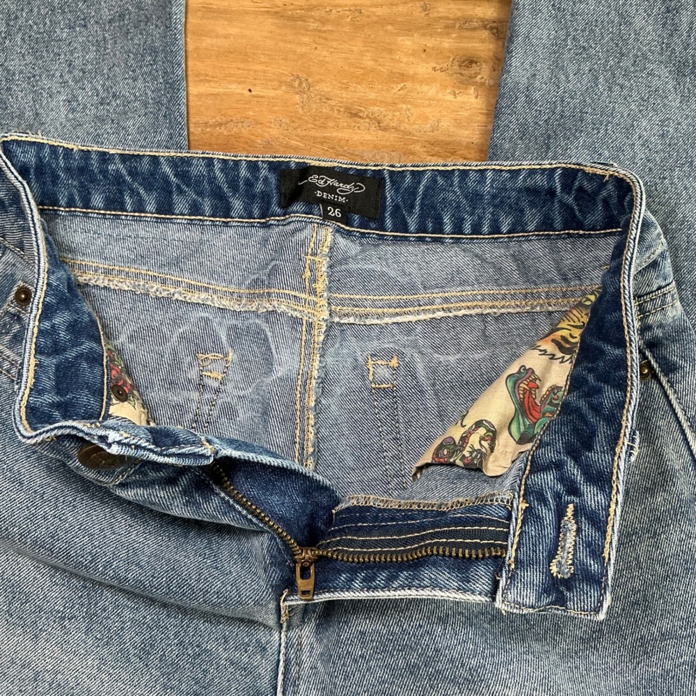 Ed Hardy Wide Leg Tattoo Graphic Jeans Light Wash Blue Size 26 Y2K Streetwear - Picture 3 of 6